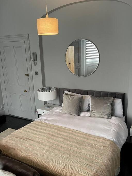 Elegant Studio In Central Hove - 5 Min Walk To Beach - 10 Min To Brighton Екстериор снимка