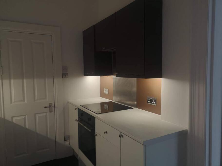 Elegant Studio In Central Hove - 5 Min Walk To Beach - 10 Min To Brighton Екстериор снимка